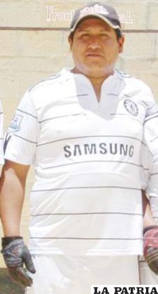 Armando Condarco, el mejor en pelota de mano