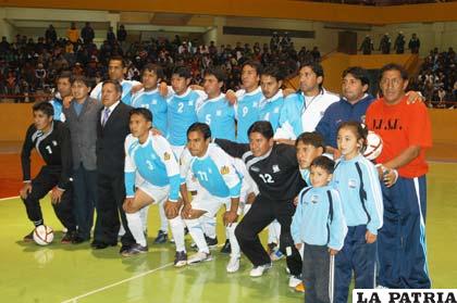 Plantel de Laboratorio VHSR que compitió en el torneo Merconorte