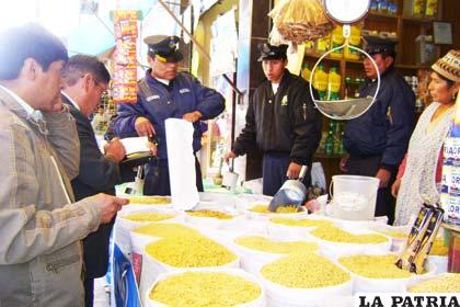 Defensa al Consumidor intensifica operativos para regular precios de productos de la canasta familiar