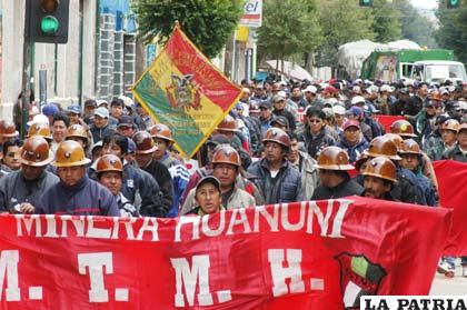 Los trabajadores mineros critican las políticas gubernamentales