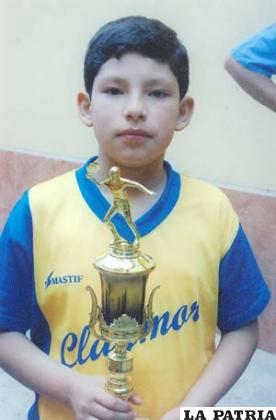 Samuel Rivero, subcampeón de raquetbol, categoría Sub-10