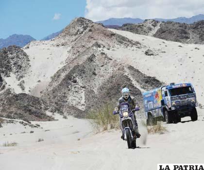 Difícil fue la travesía de los pilotos por territorio chileno y argentino en la décima etapa del Dakar