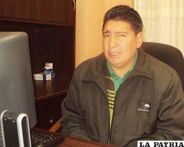 Reynaldo Llanque aseguró que falta de recursos perjudica la elaboración del Estatuto Autonómico