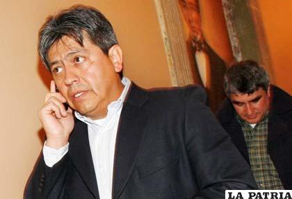 Gobernador, Mario Cossío debe renunciar para que se resuelva crisis en Tarija