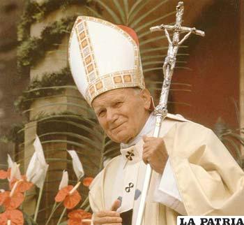 Papa Juan Pablo II falleció el 2 de abril de 2005