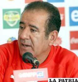 El entrenador del seleccionado chileno, César Vaccia
