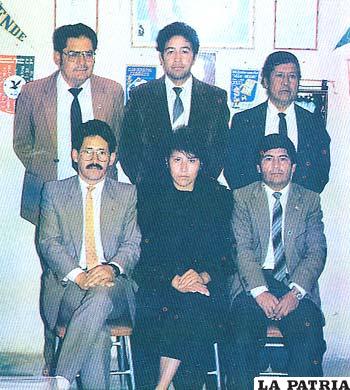 Directorio de ADAPO 1993 presidido por el Lic. Juan Cruz Segovia.