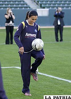 La brasileña Marta jugará en el fútbol de Estados Unidos.