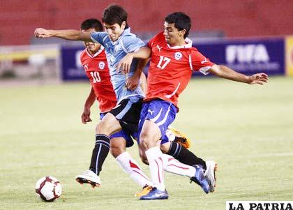 Chilenos y Uruguayos clasificaron para la otra instancia en el torneo Sub-20. 