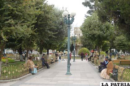 Autoridades sancionarán venta y consumo de alcohol en la Plaza Principal 