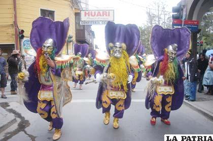Las morenadas se lucieron en un interesante festival pre – carnavalero