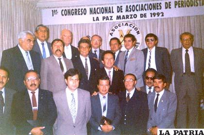 Durante el Primer Congreso de Asociaciones de Periodistas, en 1992, en La Paz