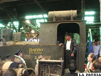 Vieja máquina en el museo de Machacamarca