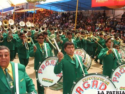 Músicos aseguran que la Morenada Cocanis no es Morenada, sin la banda Pagador