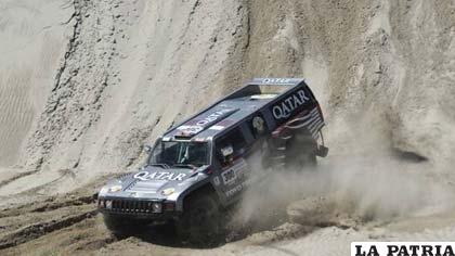 El Dakar 2012 cada vez es más espectacular por la buena labor de los participantes