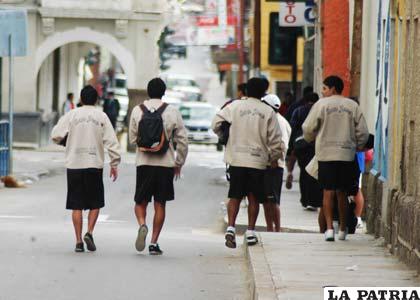 Después del trabajo en el gimnasio, los jugadores se marcharon a sus casas