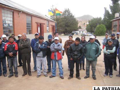 Infraestructura de la Planta Industrial Oruro fue entregada a trabajadores mineros de Huanuni