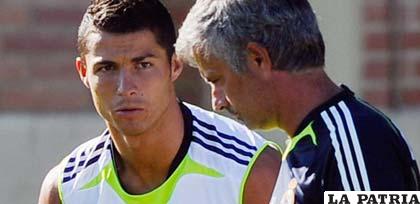 Ronaldo junto a Mourinho