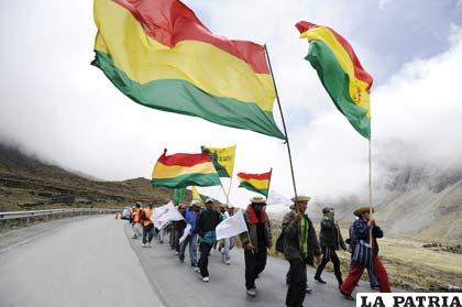 Marchistas que llegaron a La Paz en desacuerdo con la carretera por el Tipnis