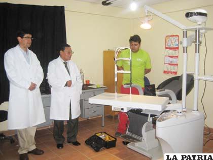 El moderno equipo de Oftalmología fue entregado ayer por las autoridades del Hospital General