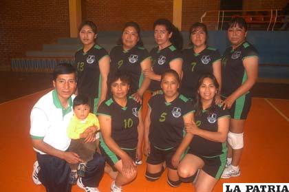 Santa Rosa el equipo de los árbitros de voleibol, subió a Primera de Honor