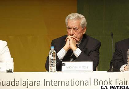 El premio Nobel de literatura Mario Vargas Llosa no presidirá el Instituto Cervantes en España