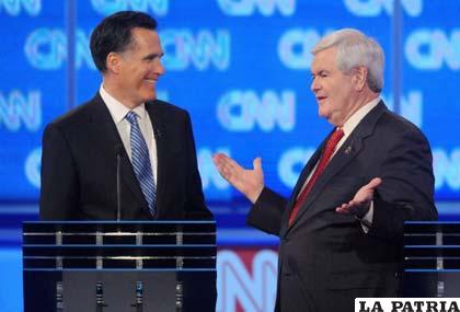 En Carolina del Sur, Romney (izq) pierde ventaja sobre Gingrich (der) en el proceso de las primarias