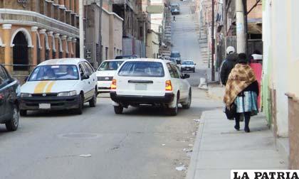 En una vagoneta similar secuestraron a la joven de 17 años