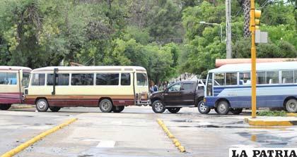 Bloqueo de Tarija perjudica a bolivianos y extranjeros después de una semana de iniciar la medida