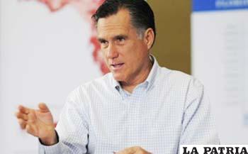 El precandidato a la Presidencia de Estados Unidos, Mitt Romney, acusa a Obama  de no decir la verdad