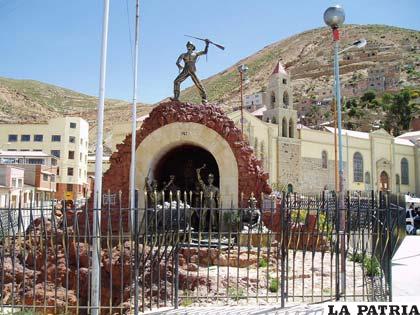 El monumento al Minero, parte del ornato municipal de la ciudad de Oruro