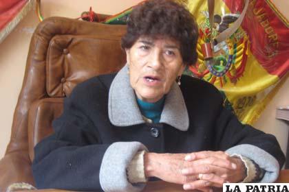 Secretaria ejecutiva de la Federación de Trabajadores en Salud Pública, Gloria López Iraola