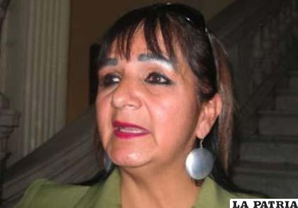 Senadora Carmen Eva González (CN)