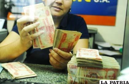 Incremento salarial correspondiente al 2012, ya genera posiciones diversas