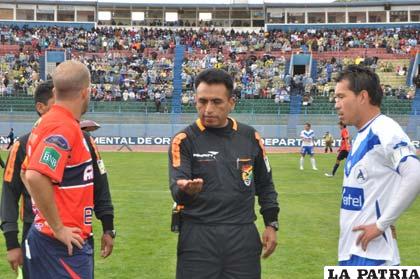 Capitanes de la “U” y San José, en el sorteo