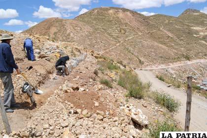 Faltan accesos de ingreso al monumento de la Virgen del Socavón

