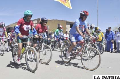 Ciclistas orureños esperan competir en todas las pruebas nacionales