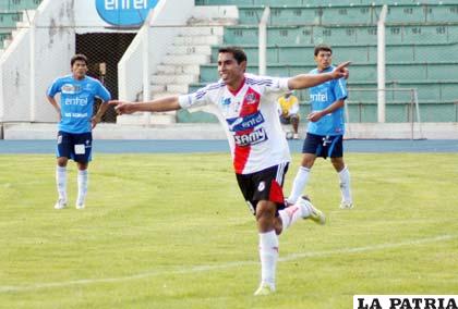 Mealla anotó el gol de apertura para Nacional Potosí (foto: APG)