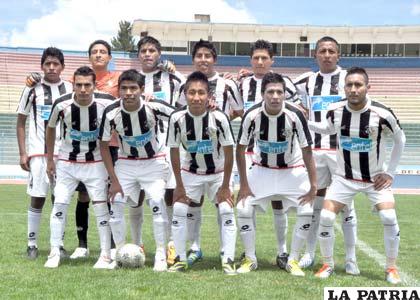 El equipo de Oruro Royal que se consagró campeón