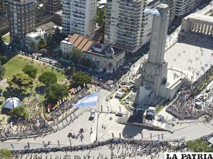 Vista panorámica de la largada simbólica en Rosario