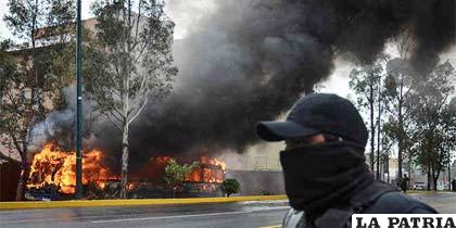 Incendian autobuses en Sao Luiz, capital del estado de Maranhao