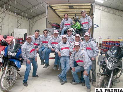 Integrantes de la Escudería Motorbike