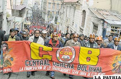 Los trabajadores son aliados del Gobierno, pero no harán campaña para la reelección del Presidente Morales