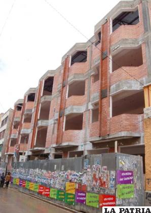 Construcción de bloque de aulas de unidad educativa “María Quiroz” será entregada los primeros días de marzo