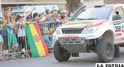 Marco Bulacia es ovacionado por los bolivianos en Salta