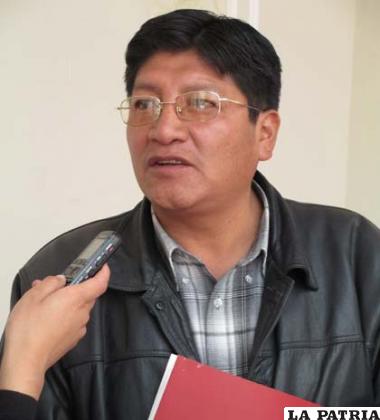 Froilán Fulguera, asambleísta departamental