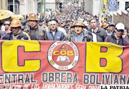 Dirigentes de la Central Obrera Boliviana