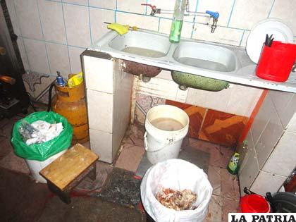 Quienes atienden los locales de expendio de comidas deben tener su carnet sanitario