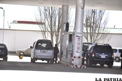 Con el B-SISA se controlará la venta de combustibles para evitar el contrabando