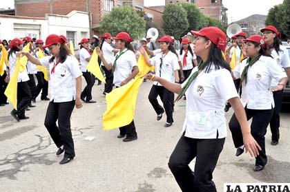 Conjuntos rumbo al Carnaval ensayan con más fuerza